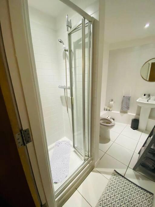 Liverpool City Centre Modern Apartment Fits 6 People Exterior foto